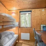 בית נופש Stunning In Nexo With Sauna *