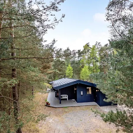 Nyaraló Stunning In Nexo With Sauna Vester Sømarken