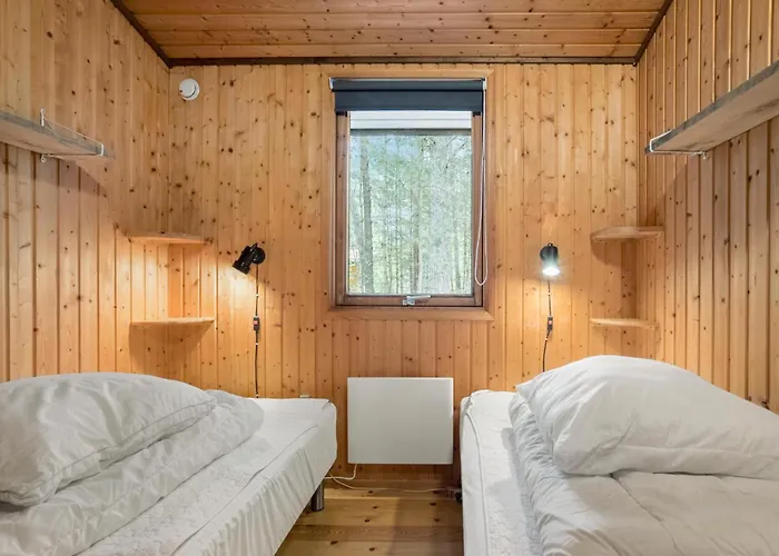 Stunning In Nexo With Sauna Дом отдыха Vester Somarken